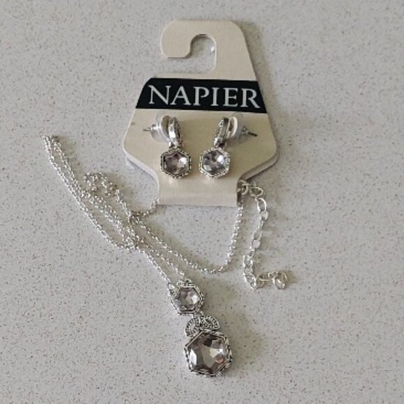 NWT Napier Rhinestone Earrings and Matching Necklace - Picture 2 of 7